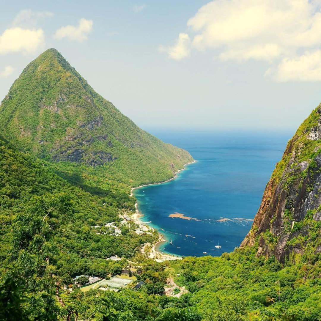 Garfields Hiddengem Villa Soufriere Exterior photo